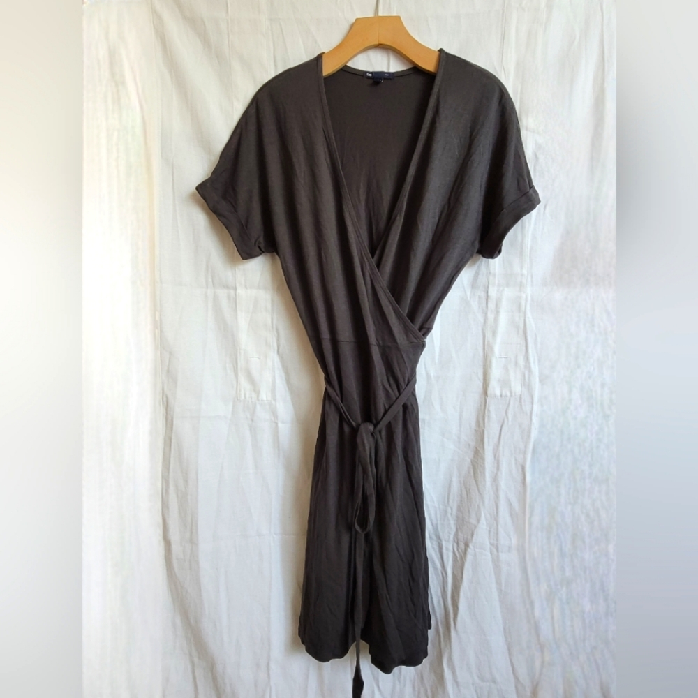 Gap grey rayon wrap dress size medium
